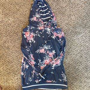 Boutique soft sweatshirt size XL